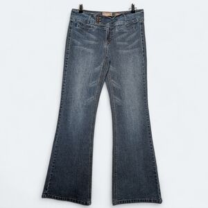 Truce Denim Flare Jeans Women’s Mid-Rise Medium Wash Stretch Bootcut Y2K Size 10